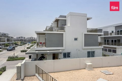 Townhouse sa Dubai, UAE 4 silid-tulugan, 242.1 sq.m. № 738601 - larawan 21
