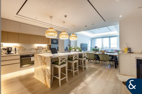 Leilighet til salgs i Palm Jumeirah, Dubai, Emiratene 2 soverom, 190 kvm Nr. 685315 - Foto 2