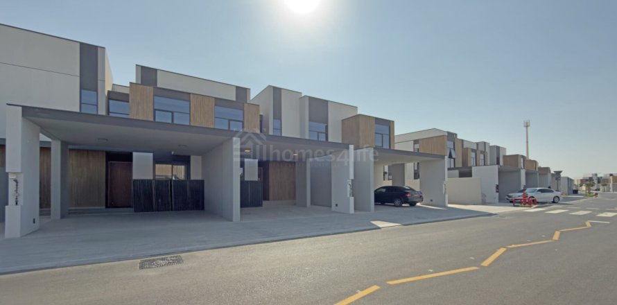 Huvila Mudon, Dubai, Arabiemiraatit 3 makuuhuonetta, 189 m2 № 693749