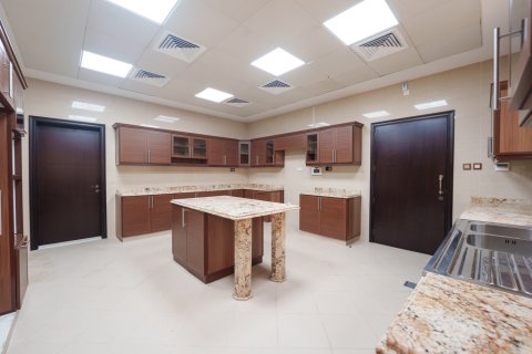 Vila di Shakhbout City, Abu Dhabi, UEA 6 kamar tidur, 1393.45 m2 nomor 749084 - foto 29