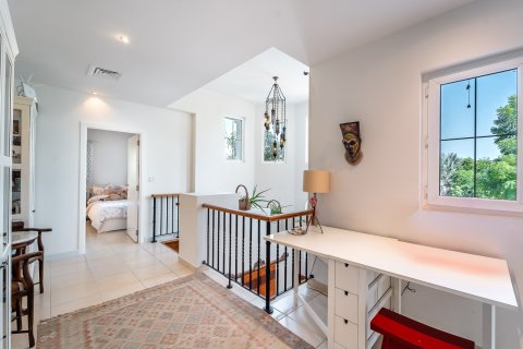 Discovery Gardens, Dubai, UAE의 판매용 빌라 침실 5개, 427제곱미터 번호 696338 - 사진 17