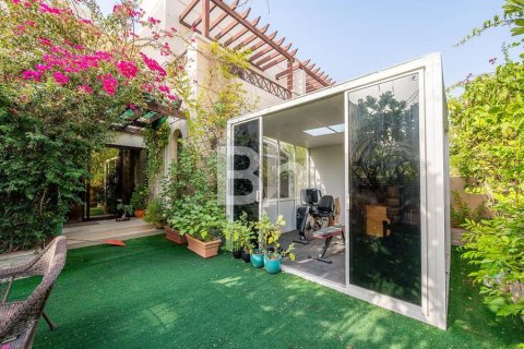 וילה למכירה ב Mudon, Dubai, איחוד האמירויות  4 חדרי שינה, 312 מ"ר, מספר 645381 - תמונה 8