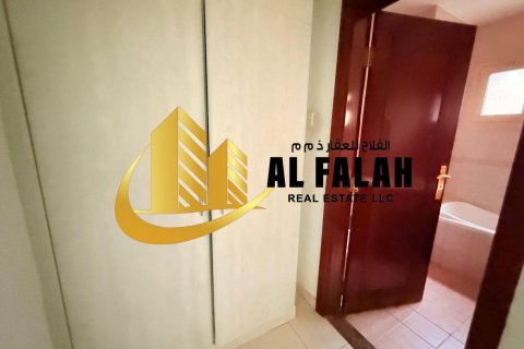 Βίλα σε Mughaidir, Sharjah, ΗΑΕ 5 υπνοδωμάτια, 557 τ.μ. Αρ. 645439 - φωτογραφία 27