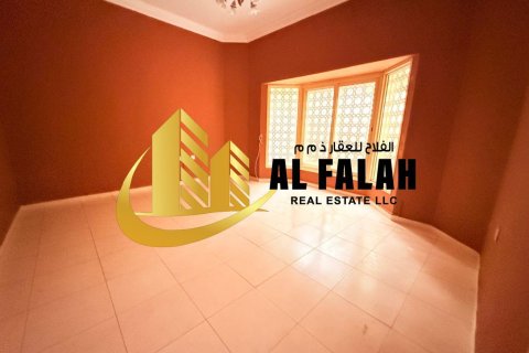 Βίλα σε Mughaidir, Sharjah, ΗΑΕ 5 υπνοδωμάτια, 557 τ.μ. Αρ. 645439 - φωτογραφία 11