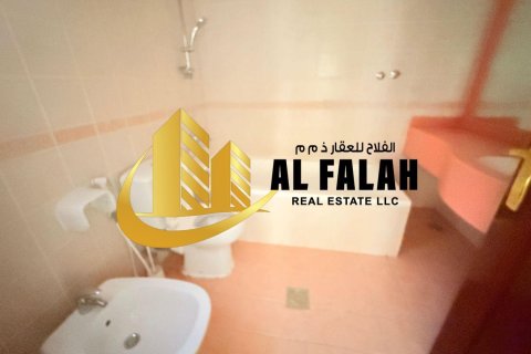 Βίλα σε Mughaidir, Sharjah, ΗΑΕ 5 υπνοδωμάτια, 557 τ.μ. Αρ. 645439 - φωτογραφία 24