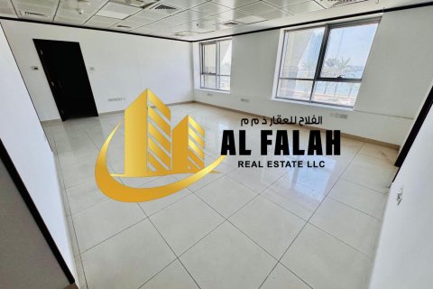 Propriété commerciale à louer à Al Mamzar - Sharjah, Sharjah, EAU 929 m2 № 645438 - photo 12