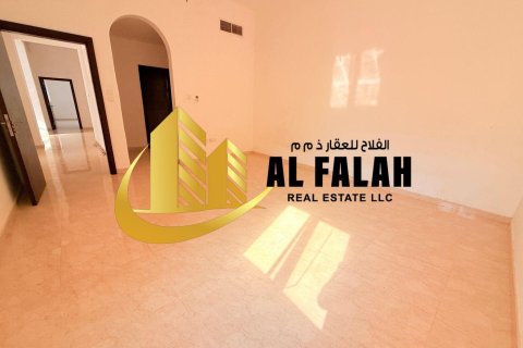 Villa sa Halwan, Sharjah, UAE 5 silid-tulugan, 418 sq.m. № 645440 - larawan 24