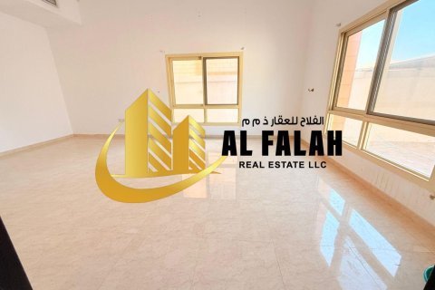 Villa sa Halwan, Sharjah, UAE 5 silid-tulugan, 418 sq.m. № 645440 - larawan 3