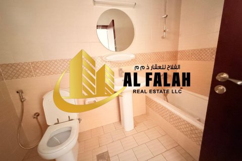 Villa sa Halwan, Sharjah, UAE 5 silid-tulugan, 418 sq.m. № 645440 - larawan 8