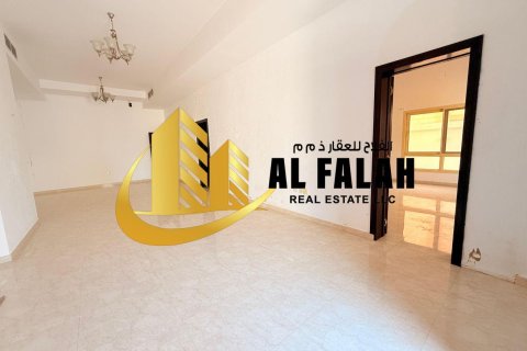 Villa sa Halwan, Sharjah, UAE 5 silid-tulugan, 418 sq.m. № 645440 - larawan 12