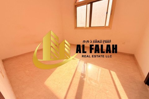 Villa sa Halwan, Sharjah, UAE 5 silid-tulugan, 418 sq.m. № 645440 - larawan 22