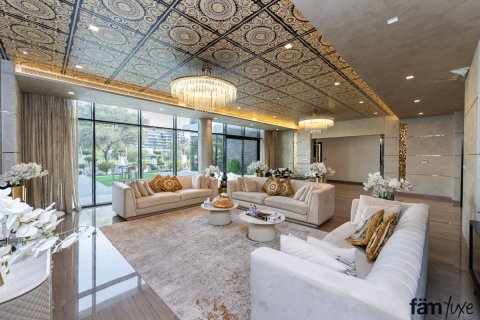 וילה להשכרה ב Dubai, איחוד האמירויות  6 חדרי שינה, 993.3 מ"ר, מספר 701271 - תמונה 2