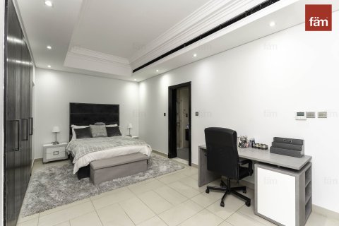 Huvila Al Furjan, Dubai, Arabiemiraatit 6 makuuhuonetta, 875 m2 № 686165 - kuva 16