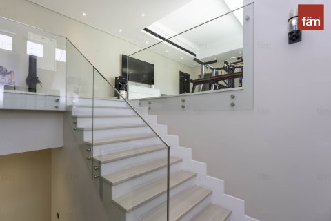 Huvila Al Furjan, Dubai, Arabiemiraatit 6 makuuhuonetta, 875 m2 № 686165 - kuva 10