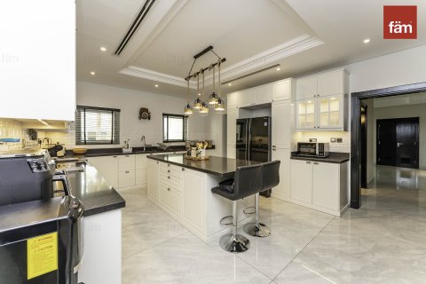 Huvila Al Furjan, Dubai, Arabiemiraatit 6 makuuhuonetta, 875 m2 № 686165 - kuva 8