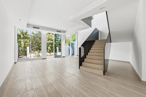 Kuća u nizu u Al Barari, Dubai, UAE 4 spavaćih soba, 458.94 m2 Br. 733112 - fotografija 2