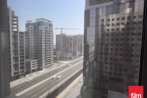 Снять в аренду офис в Бизнес-Бэй, Дубай, ОАЭ 129м2, № 645822 - фото 1