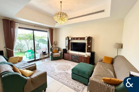 Villa sa Reem, Dubai, UAE 3 silid-tulugan, 221 sq.m. № 667419 - larawan 4