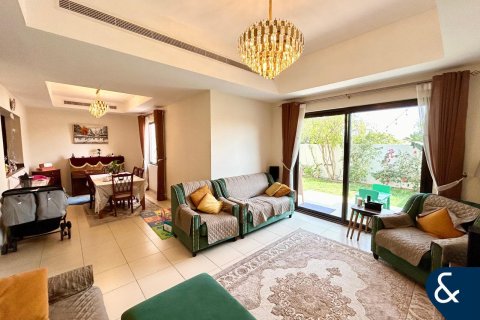 Villa sa Reem, Dubai, UAE 3 silid-tulugan, 221 sq.m. № 667419 - larawan 3