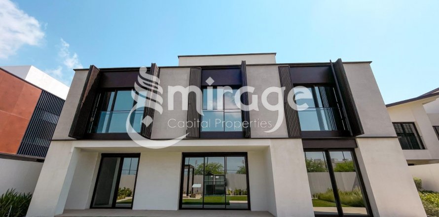 Villa a Saadiyat Island, Abu Dhabi, EAU 5 camere da letto, 537.9 mq. № 571810