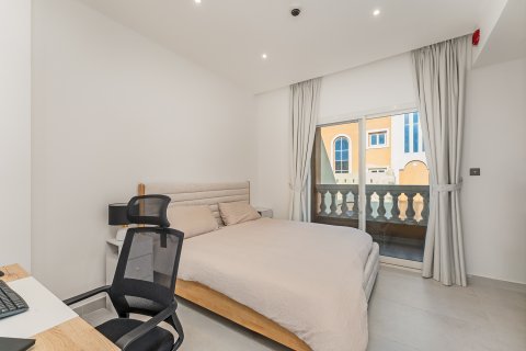 Radhus till försäljning i Jumeirah Village Circle, Dubai, UAE 4 sovrum, 134.77 kvm Nr. 749193 - fotografi 9