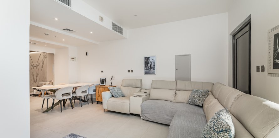 Radhus i Jumeirah Village Circle, Dubai, UAE 4 sovrum, 134.77 kvm Nr. 749193