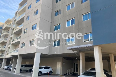 Appartamento in vendita a Al Reef, Abu Dhabi, EAU 3 camere da letto, 166.1 mq. № 597001 - foto 2