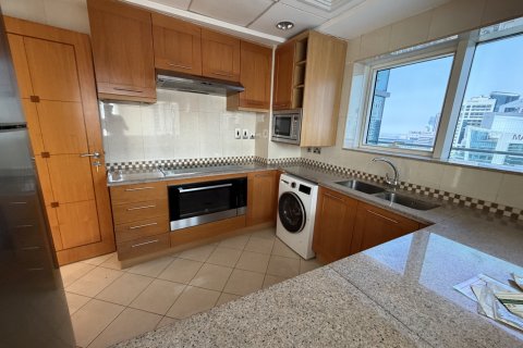 Apartment in Dubai Marina, UAE 3 bedrooms, 214 sq.m. № 722815 - photo 19