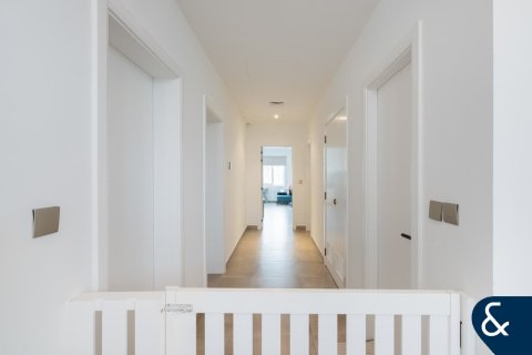 Huvila Arabian Ranches, Dubai, Arabiemiraatit 4 makuuhuonetta, 846 m2 № 667530 - kuva 8