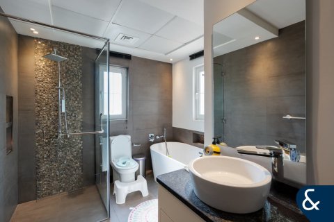 Huvila Arabian Ranches, Dubai, Arabiemiraatit 4 makuuhuonetta, 846 m2 № 667530 - kuva 9