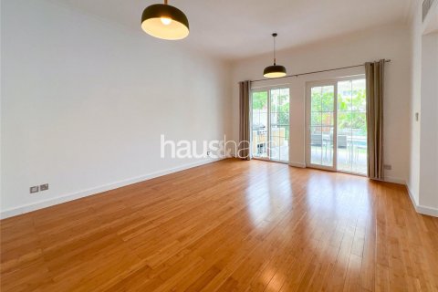 Villa in affitto a The Springs, Dubai, EAU 3 camere da letto, 240 mq. № 626720 - foto 2