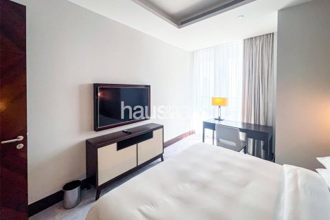 Apartment in Downtown Dubai (Downtown Burj Dubai), Dubai, UAE 2 bedrooms, 158 sq.m. № 626728 - photo 16