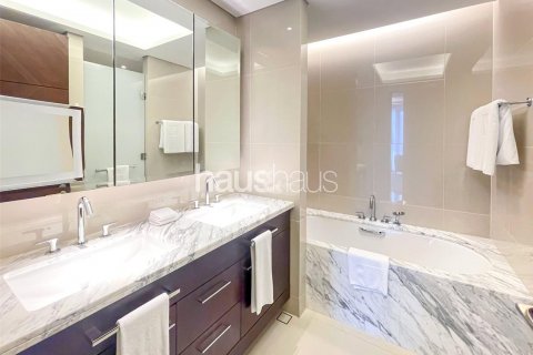 Apartment in Downtown Dubai (Downtown Burj Dubai), Dubai, UAE 2 bedrooms, 158 sq.m. № 626728 - photo 9