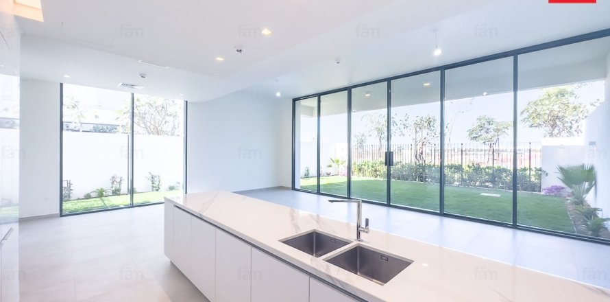 Casa urbana em Dubai, EAU 4 quartos, 312 m2 № 613598