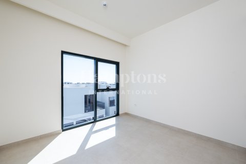 Villa à louer à Arabian Ranches 3, Dubai, EAU 4 chambres, 275.08578300 m2 № 721410 - photo 2