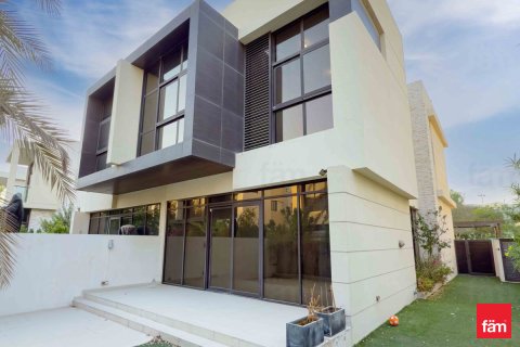 Shtëpi në qytet në Dubai, Emiratet e Bashkuara Arabe 3 dhoma gjumi, 335.3 m2. № 687300 - Foto 2