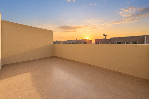 Villa in Al Reef, Abu Dhabi, UAE 3 bedrooms, 225.2 sq.m. № 764184 - photo 19