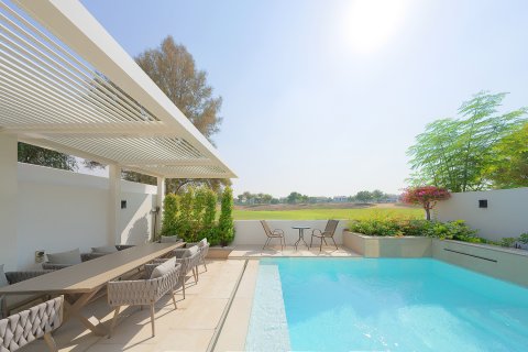 Maison de ville à Jumeirah Golf Estates, Dubai, EAU: 4 chambres, 325.53 m2 № 764200