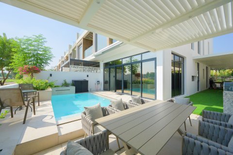 Maison de ville à vendre à Jumeirah Golf Estates, Dubai, EAU 4 chambres, 325.53 m2 № 764200 - photo 2