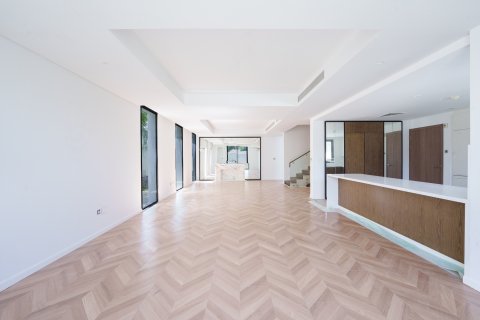 Villa on the Yas Island, Abu Dhabi, UAE 4 bedrooms, 461.73 sq.m. № 764204 - photo 4
