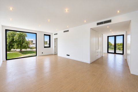Müüa villa asukohaga Jumeirah Golf Estates, Dubai, AÜE: 6 magamistoaga, 883.46 m² Nr 764199 - pilt 8