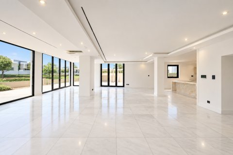 Müüa villa asukohaga Jumeirah Golf Estates, Dubai, AÜE: 6 magamistoaga, 883.46 m² Nr 764199 - pilt 2
