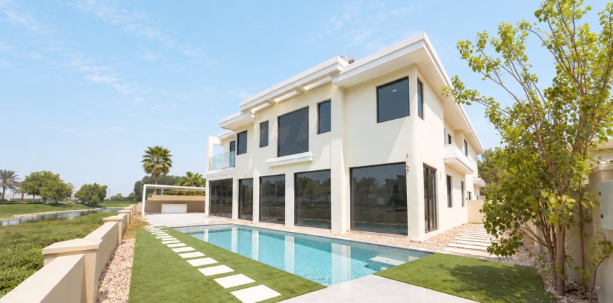 Villa asukohaga Jumeirah Golf Estates, Dubai, AÜE: 6 magamistoaga, 883.46 m² Nr 764199