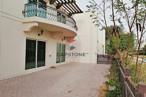 Villa in Abu Dhabi, UAE 4 bedrooms, 252 sq.m. № 604486 - photo 3