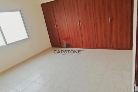 Villa in Abu Dhabi, UAE 4 bedrooms, 252 sq.m. № 604486 - photo 16