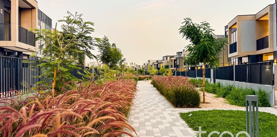 Vila v Mudon, Dubai, SAE 3 ložnice, 218.41 m² Č.: 758896