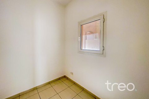 Villa para arrendamento em The Springs, Dubai, EAU 2 quartos, 157.01 m2 № 758899 - foto 3