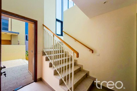 Villa para arrendamento em Dubai Hills Estate, Dubai, EAU 4 quartos, 228.63 m2 № 758887 - foto 5
