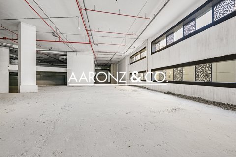 Escritório para arrendamento em Business Bay, Dubai, EAU 5110 m2 № 695630 - foto 9