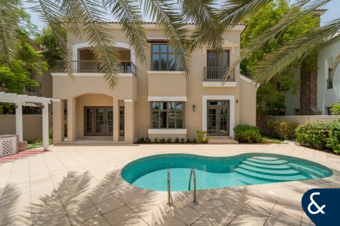 Villa til leje i Jumeirah Golf Estates, Dubai, UAE 5 soveværelser, 557 kvm № 668332 - foto 2